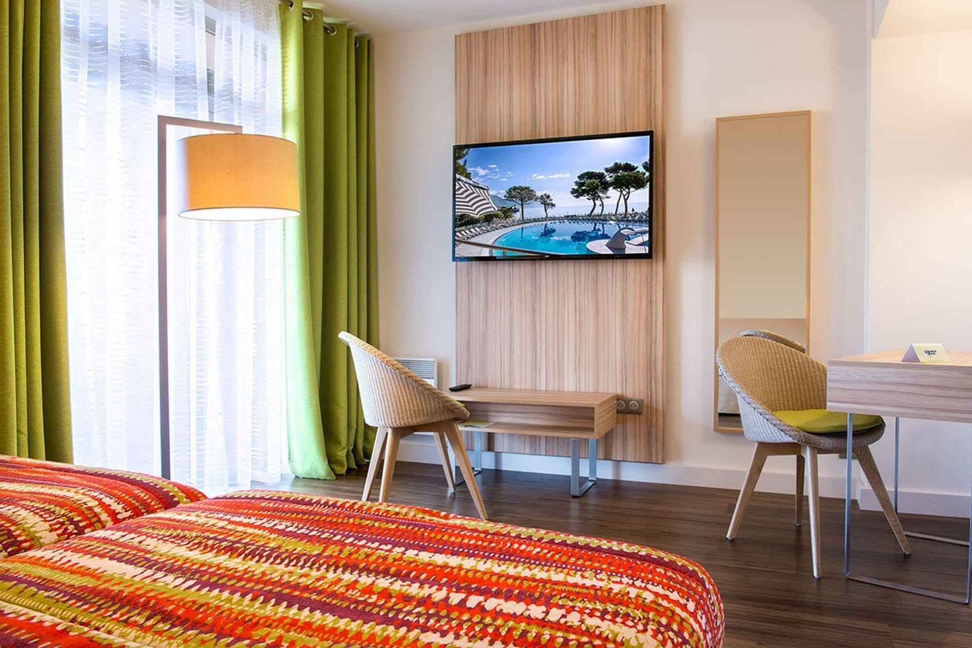 Hotel Vacances Bleues Delcloy Сен-Жан-Кап-Ферра Экстерьер фото